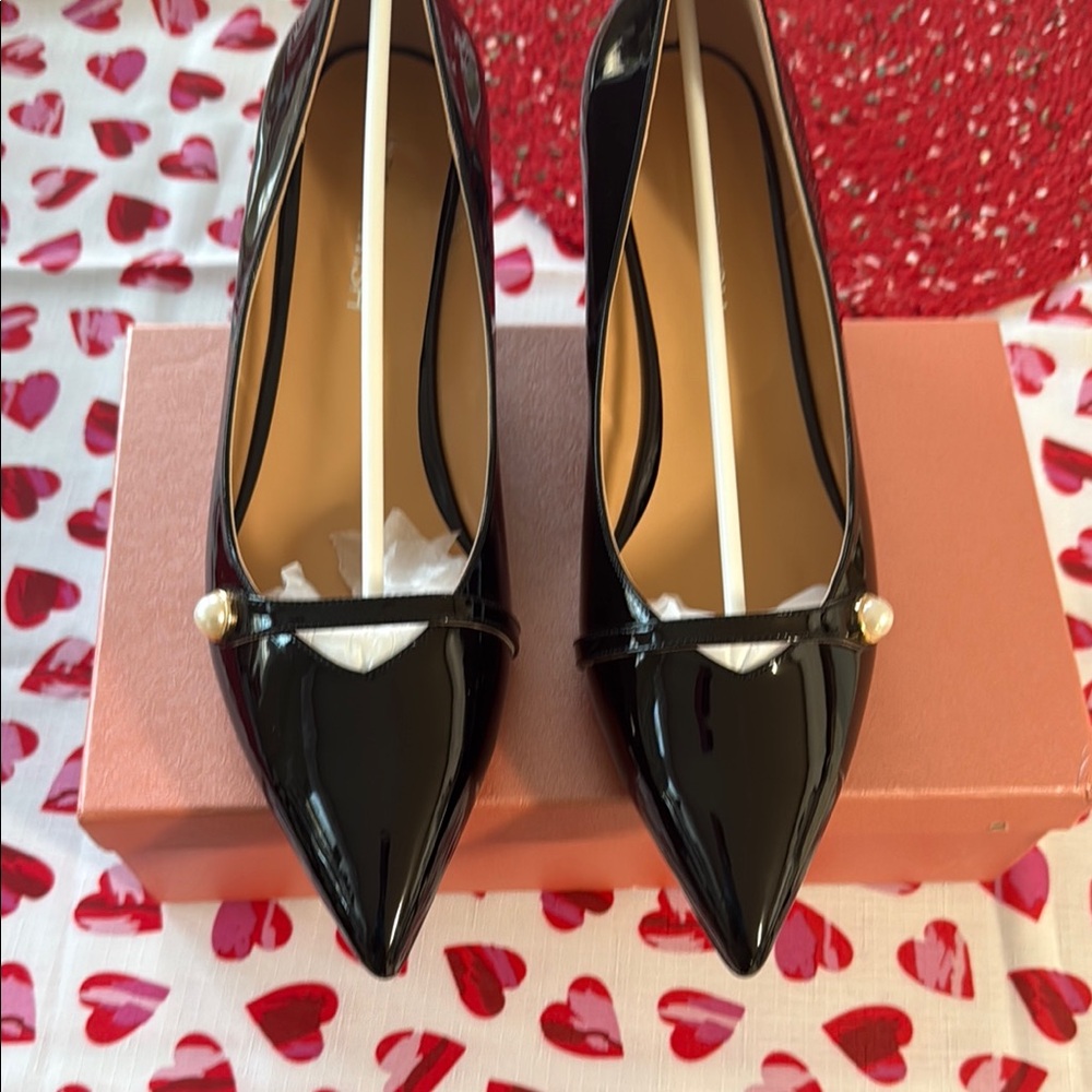 Elegant Black High Heels with Metallic Detail